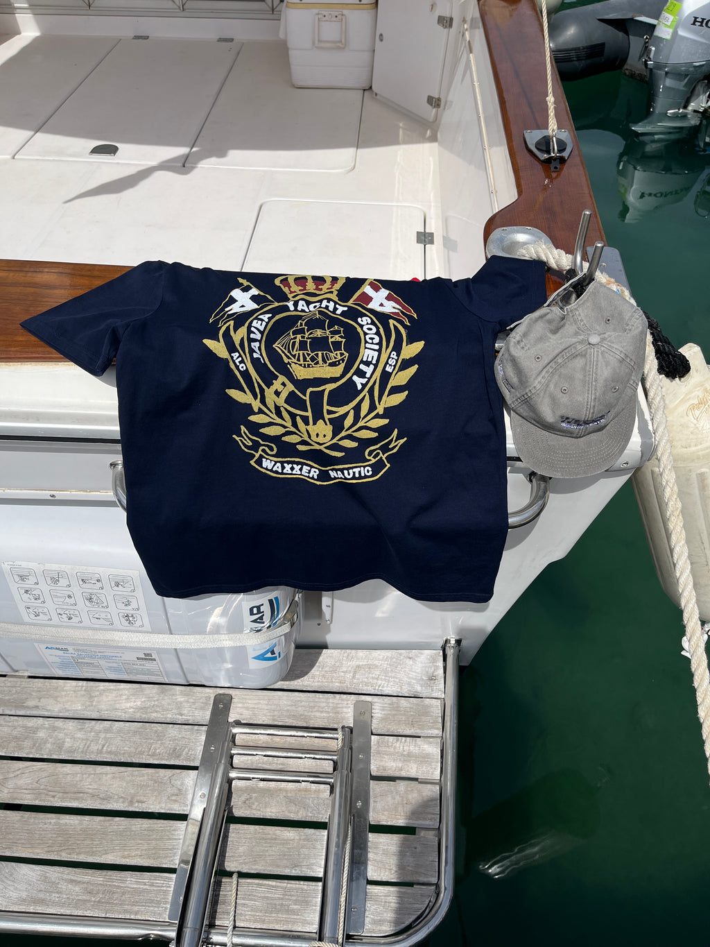 Javea Yatch Tee - Navy