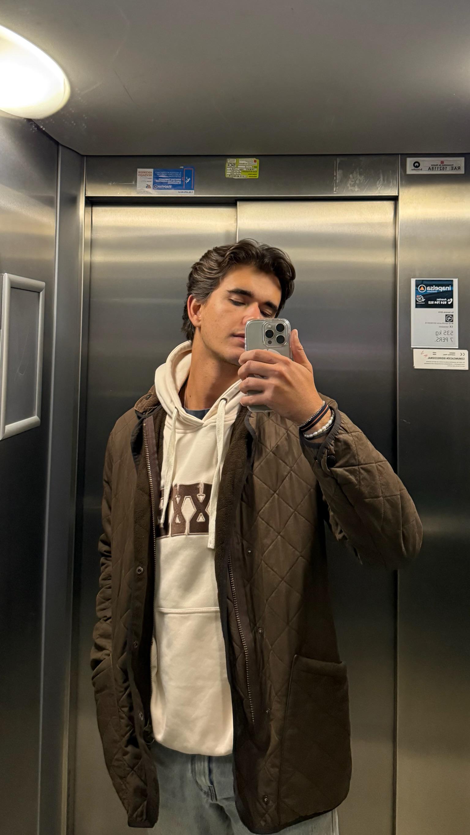 Hoodie Bordado Waxxer